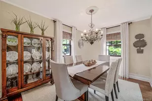 107 Jefferson St, East Islip, NY 11730 - Photo 11