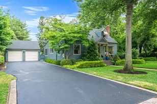 107 Jefferson St, East Islip, NY 11730 - Photo 5