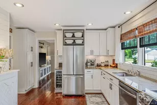 107 Jefferson St, East Islip, NY 11730 - Photo 15