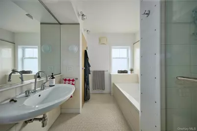 556 State Street, Hudson, NY 12534 - Photo 21