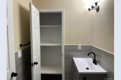 7 Locust Ave #1, Babylon, NY 11702 - Photo 17