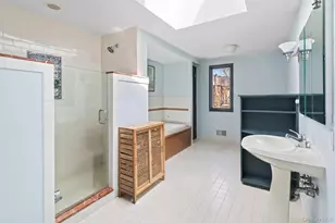 197 2 Holes Water Rd, East Hampton, NY 11937 - Photo 13