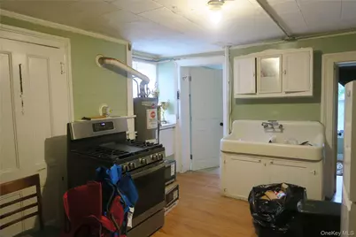 27 Carter Street, Newburgh, NY 12550 - Photo 7