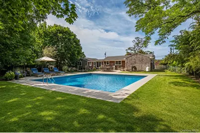 27 West Side Avenue, East Quogue, NY 11942 - Photo 17