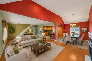2 Briggs St, Hicksville, NY 11801 - Photo 9