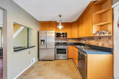 2 Briggs Street, Hicksville, NY 11801 - Photo 3