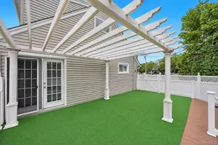 2 Briggs St, Hicksville, NY 11801 - Photo 21