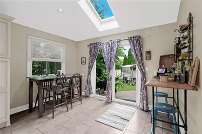 206 N 7th Street, Lindenhurst, NY 11757 - Photo 9