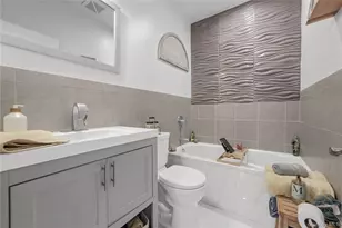206 N 7th St, Lindenhurst, NY 11757 - Photo 13