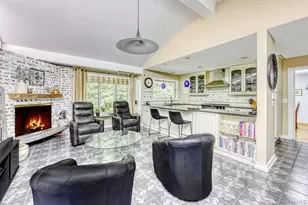 10 Longbow Rd, Suffern, NY 10901 - Photo 7
