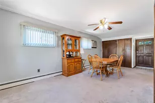 26 Berry Ln, Hicksville, NY 11801 - Photo 7