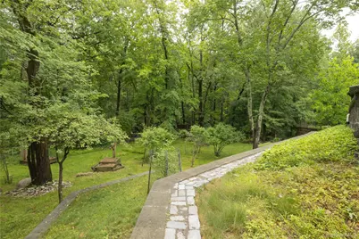 268 W Central Avenue, Pearl River, NY 10965 - Photo 23