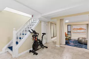 20 Beverly Pkwy, Freeport, NY 11520 - Photo 17