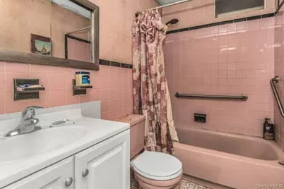 61 Redwood Lane, Massapequa Park, NY 11762 - Photo 7