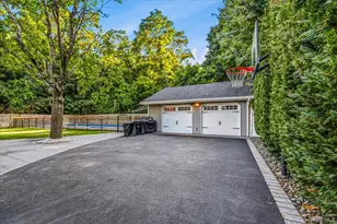 16 Old Stump Rd, Brookhaven, NY 11719 - Photo 33