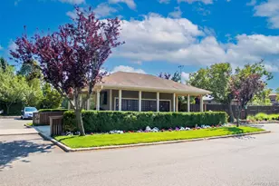 100 Daly Blvd, Oceanside, NY 11572 - Photo 21