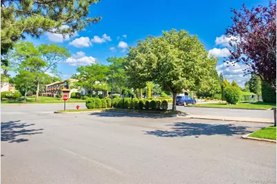100 Daly Boulevard #712, Oceanside, NY 11572 - Photo 25