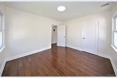 139 Waverly Avenue #2nd Floor Right, Mamaroneck, NY 10543 - Photo 5