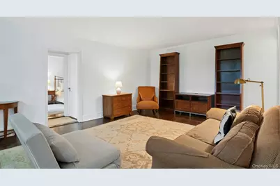 1273 North Avenue #Entry 8, Apt 2F, New Rochelle, NY 10804 - Photo 5