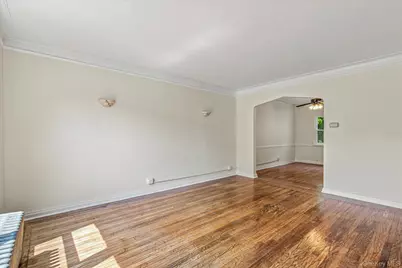 2046 26th Street, Astoria, NY 11105 - Photo 3