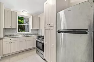 20-46 26th St, Astoria, NY 11105 - Photo 11