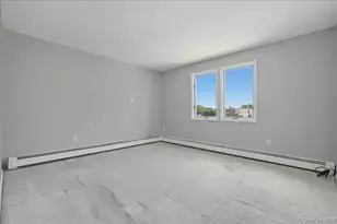 258 Marguerite Ave, Floral Park, NY 11001 - Photo 27