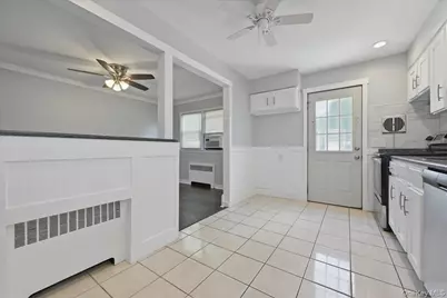 258 Marguerite Avenue, Floral Park, NY 11001 - Photo 15