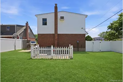 258 Marguerite Avenue, Floral Park, NY 11001 - Photo 39