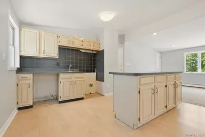 258 Marguerite Avenue, Floral Park, NY 11001 - Photo 21