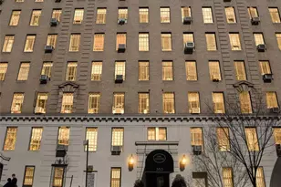353 W 56th St, New York, NY 10019 - Photo 3