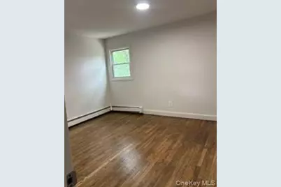 84 N 17th Street, Wheatley Heights, NY 11798 - Photo 5
