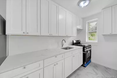 2630 Kingsbridge Terrace #3Q, Bronx, NY 10463 - Photo 9