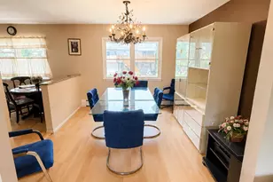 7 Twin Ct, Pearl River, NY 10965 - Photo 3