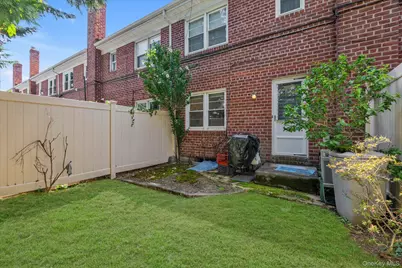 281 Wheeler Avenue #12, Valley Stream, NY 11580 - Photo 19