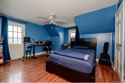 295 Maryland Avenue, Freeport, NY 11520 - Photo 15