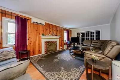 295 Maryland Avenue, Freeport, NY 11520 - Photo 3