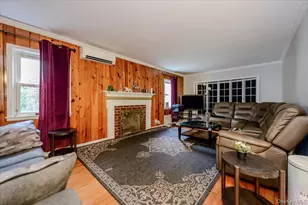 295 Maryland Ave, Freeport, NY 11520 - Photo 3