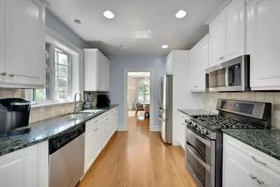 514 Esplanade, Pelham, NY 10803 - Photo 13