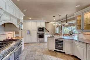 257 Shadybrook Ln, West Islip, NY 11795 - Photo 5