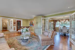 257 Shadybrook Ln, West Islip, NY 11795 - Photo 11