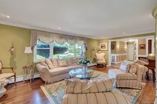 257 Shadybrook Ln, West Islip, NY 11795 - Photo 13