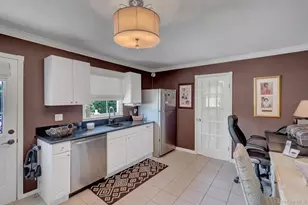 257 Shadybrook Ln, West Islip, NY 11795 - Photo 27