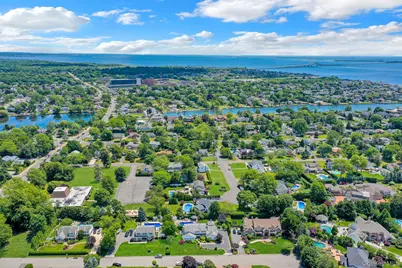 257 Shadybrook Lane, West Islip, NY 11795 - Photo 47