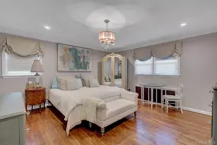257 Shadybrook Ln, West Islip, NY 11795 - Photo 23