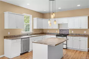 72 Sweetgum Ln, Miller Place, NY 11764 - Photo 25