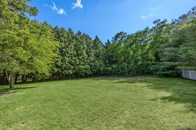 72 Sweetgum Lane, Miller Place, NY 11764 - Photo 9