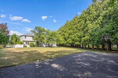 72 Sweetgum Lane, Miller Place, NY 11764 - Photo 11