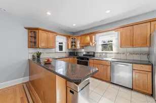 70 1st St, Yonkers, NY 10704 - Photo 11