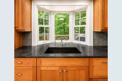 190 Douglas Place, Mount Vernon, NY 10552 - Photo 11
