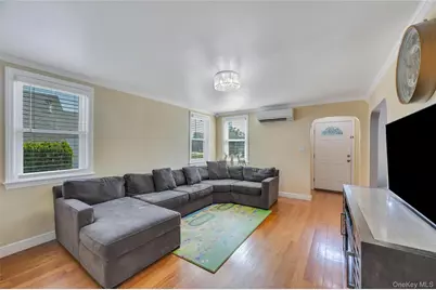 374 Rockaway Parkway, Valley Stream, NY 11580 - Photo 9